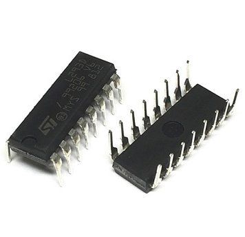 L293D ST MICROELECTRONICS 7900 фото